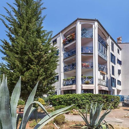 Gorgeous Apartment In Pula With House Sea View エクステリア 写真