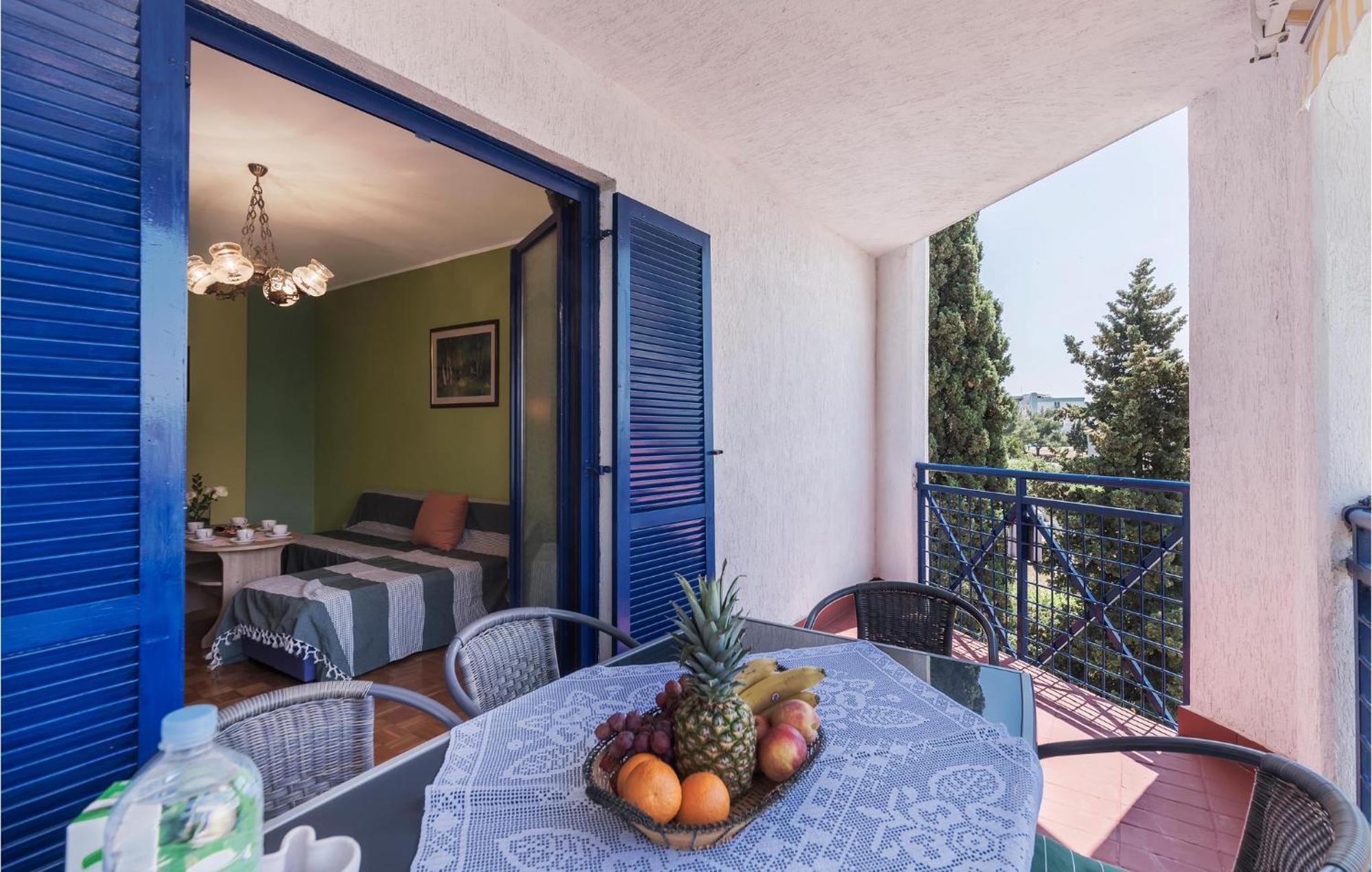 Gorgeous Apartment In Pula With House Sea View エクステリア 写真
