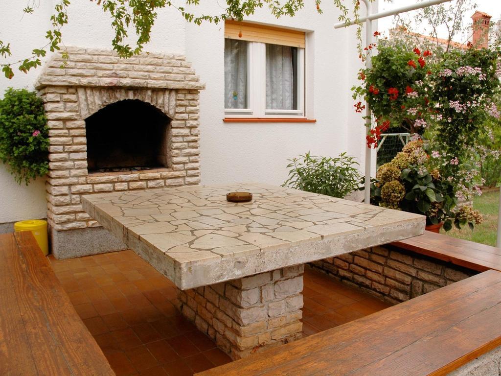 Gorgeous Apartment In Pula With House Sea View エクステリア 写真