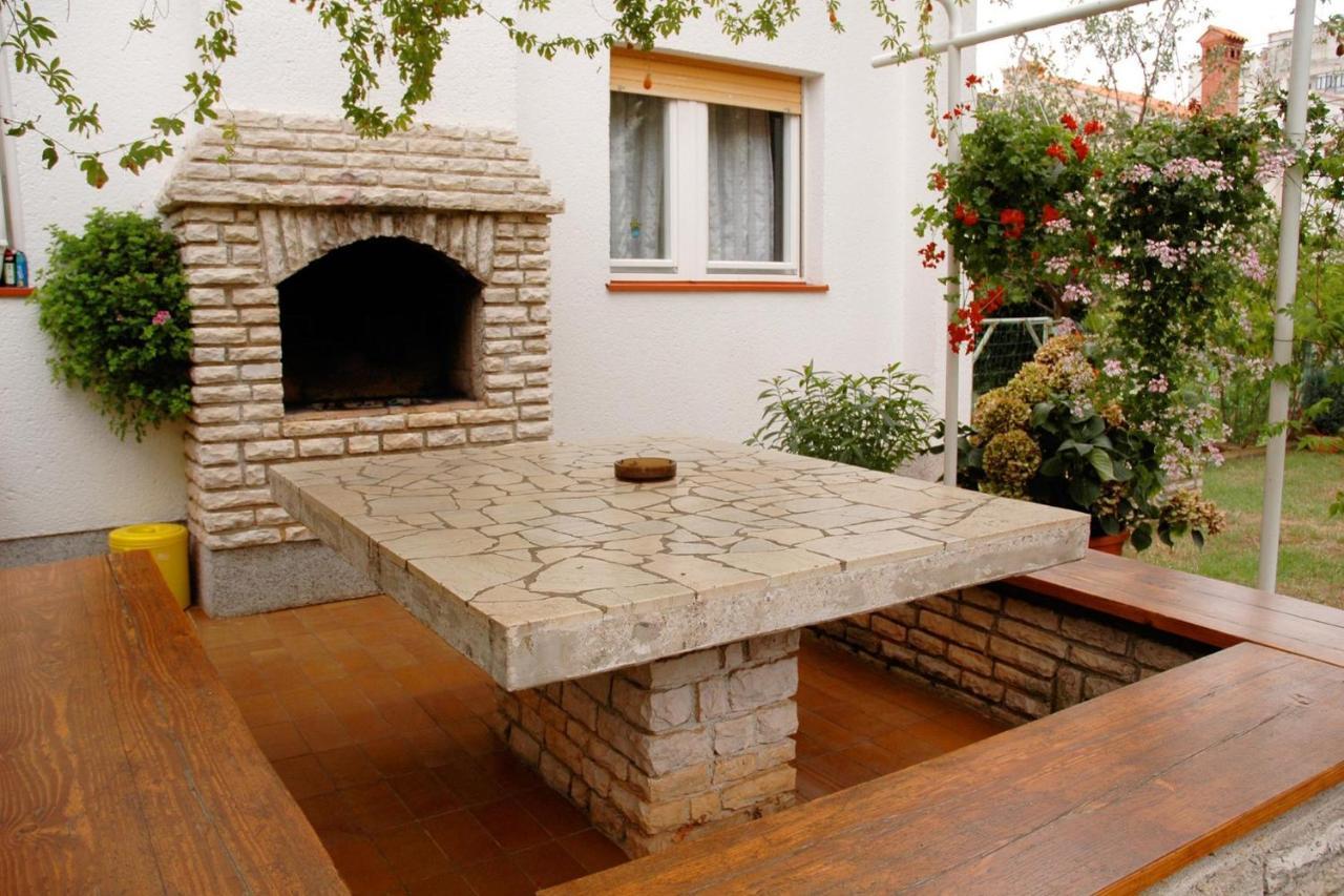 Gorgeous Apartment In Pula With House Sea View エクステリア 写真